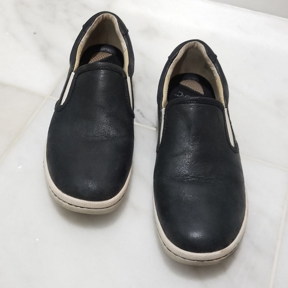 boc slip on sneakers